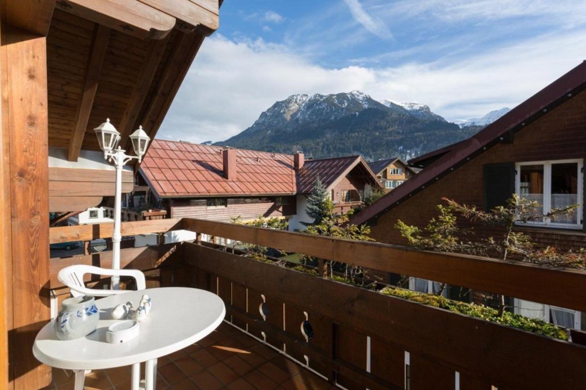 Studio mit Balkon